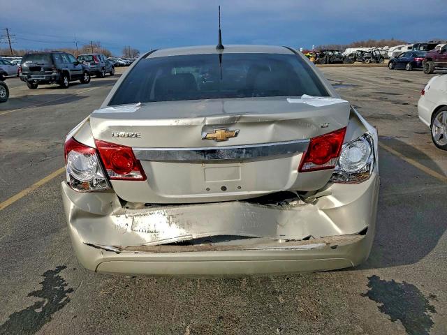 Photo 6 from auction – 2014 CHEVROLET CRUZE LT with VIN 1G1PC5SB2E7220152