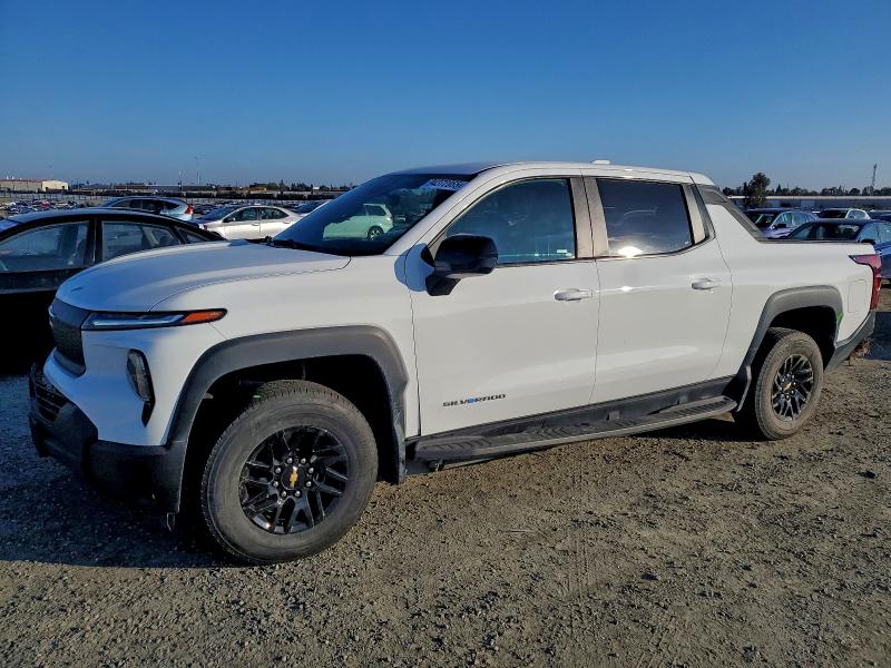 CHEVROLET SILVERADO 2024 with VIN 1GC10UED2RU200455 - Photo from auction
