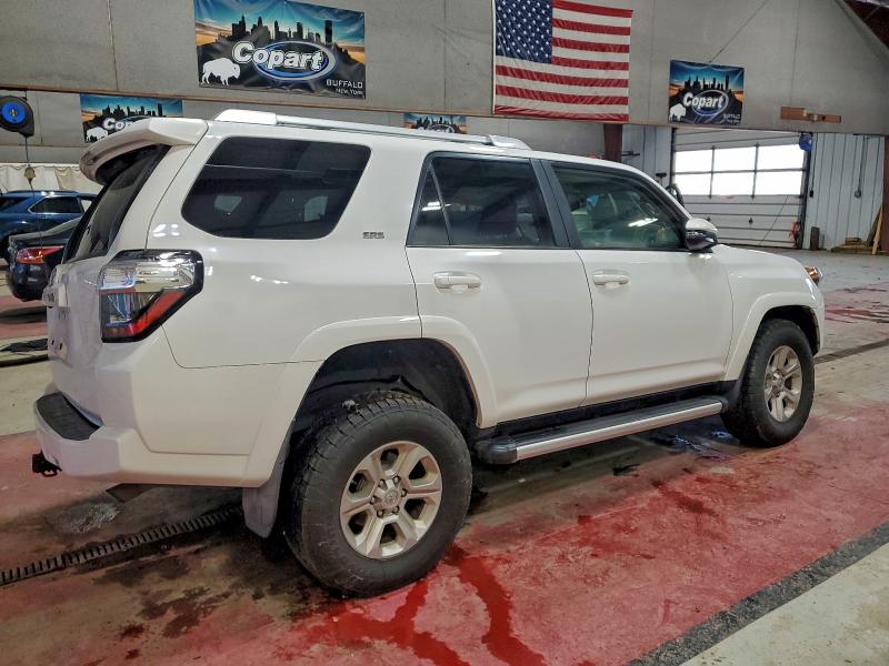 Photo 3 from auction – 2016 TOYOTA 4RUNNER SR with VIN JTEBU5JR1G5350009
