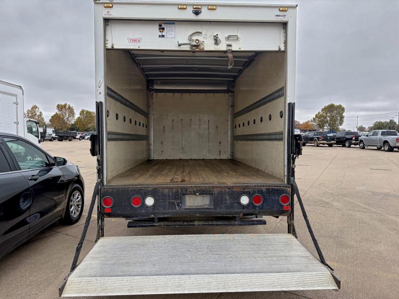 Photo 6 from auction – 2009 ISUZU NRR with VIN JALE5W16897300224