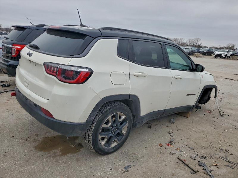 Photo 3 from auction – 2018 JEEP COMPASS TR with VIN 3C4NJDDB7JT465479