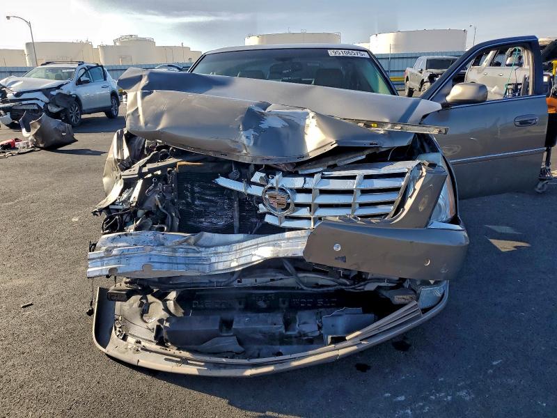 Photo 5 from auction – 2007 CADILLAC DTS with VIN 1G6KD57Y97U205473