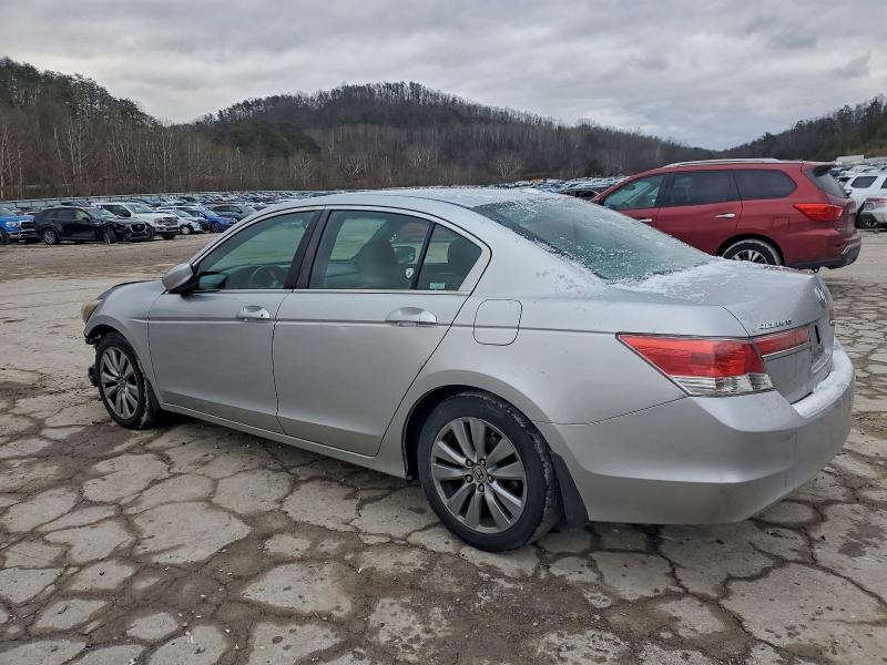 Photo 2 from auction – 2011 HONDA ACCORD EXL with VIN 1HGCP2F81BA004039
