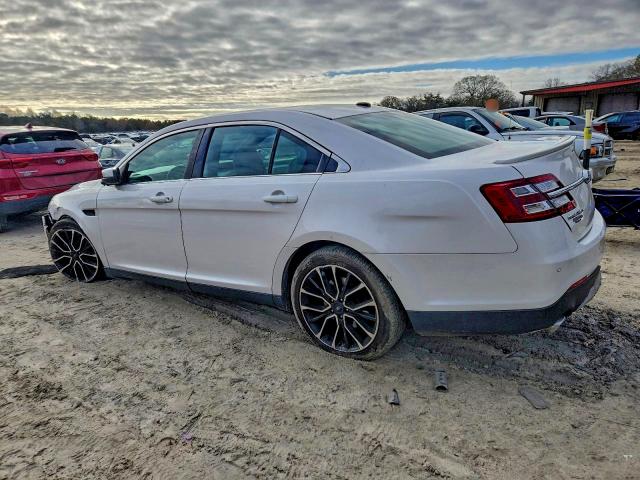 Photo 2 from auction – 2017 FORD TAURUS SEL with VIN 1FAHP2H89HG144370
