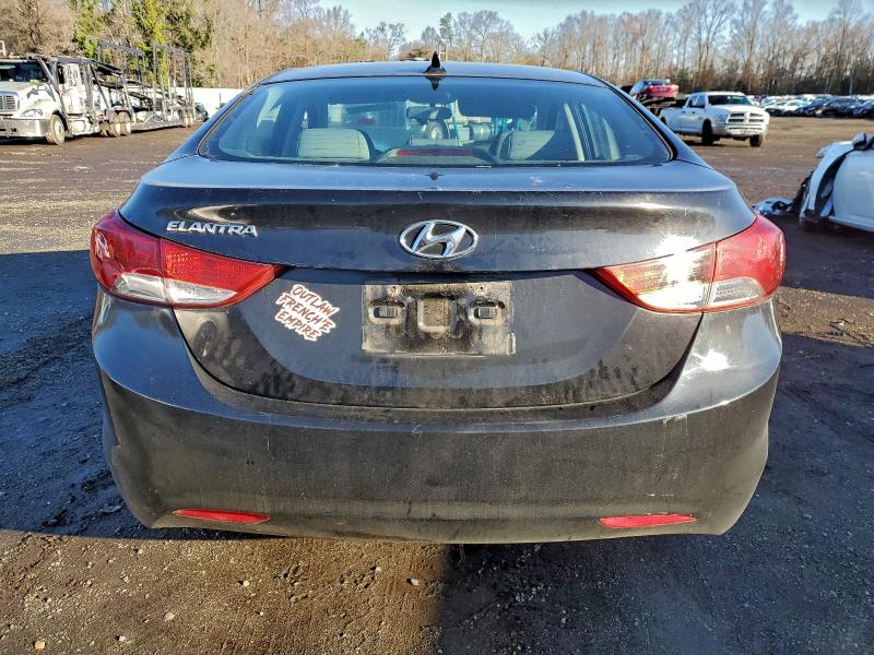 Photo 6 from auction – 2012 HYUNDAI ELANTRA GL with VIN KMHDH4AE1CU376985