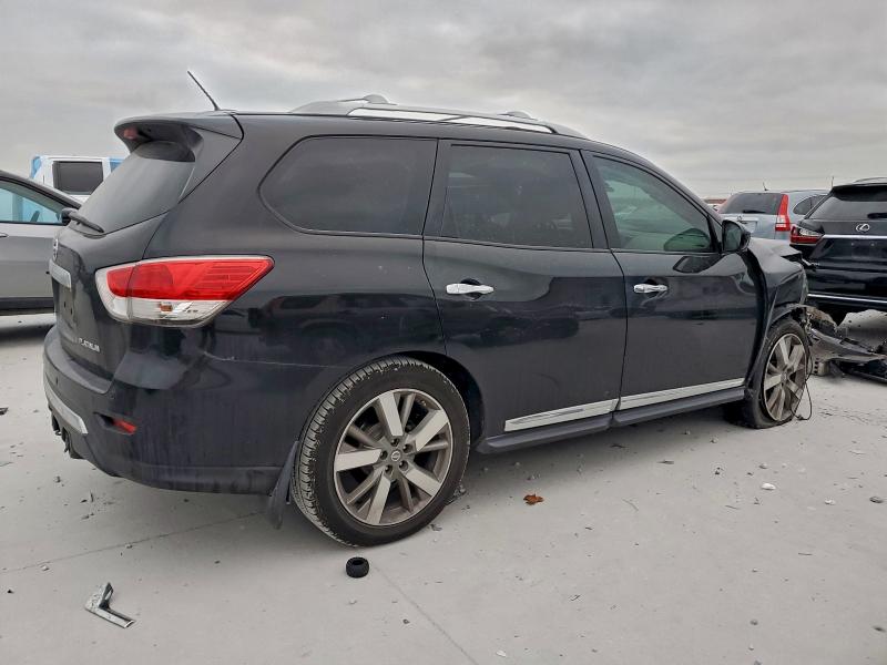 Photo 3 from auction – 2014 NISSAN PATHFINDER with VIN 5N1AR2MNXEC602160