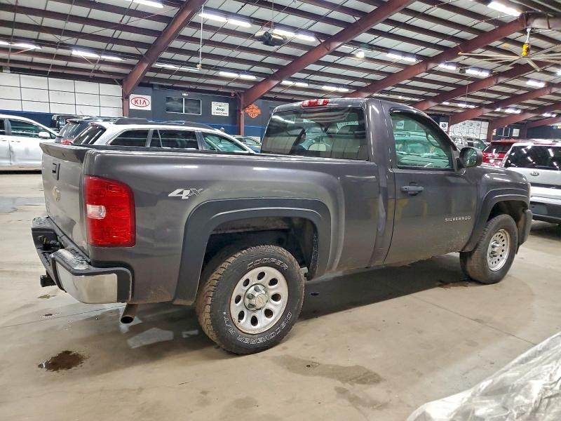Photo 3 from auction – 2010 CHEVROLET SILVERADO with VIN 1GCPKPEX2AZ136828