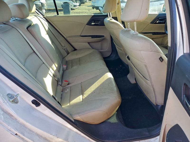 Photo 10 from auction – 2017 HONDA ACCORD with VIN 1HGCR3F84HA010975