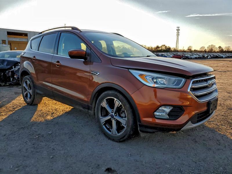 Photo 4 from auction – 2017 FORD ESCAPE with VIN 1FMCU0G99HUA76435