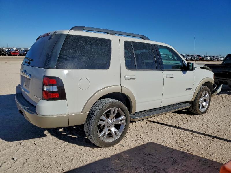 Photo 3 from auction – 2008 FORD EXPLORER E with VIN 1FMEU64E08UA68785