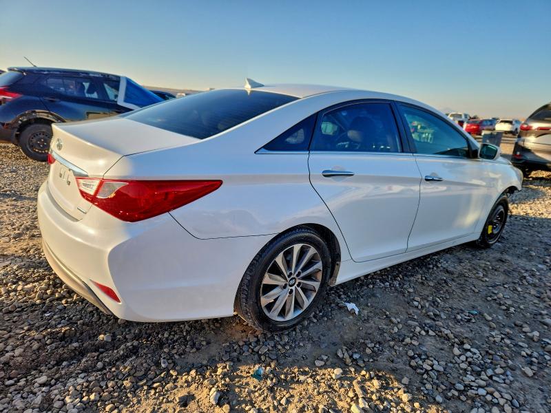 Photo 3 from auction – 2013 HYUNDAI SONATA SE with VIN 5NPEC4AC9DH691468