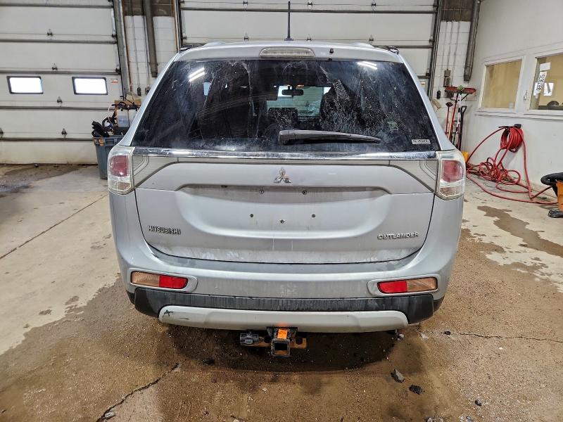 Photo 6 from auction – 2015 MITSUBISHI OUTLANDER with VIN JA4AZ3A34FZ004734
