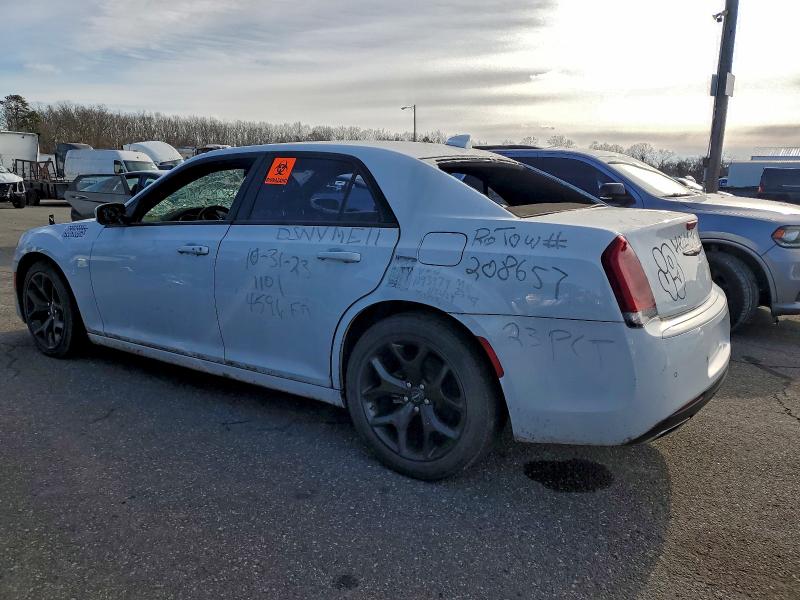 Photo 2 from auction – 2021 CHRYSLER 300 S with VIN 2C3CCABG5MH554418