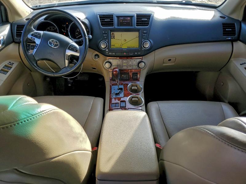 Photo 8 from auction – 2011 TOYOTA HIGHLANDER with VIN 5TDYK3EH5BS033766