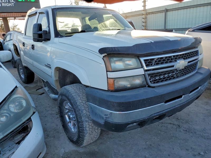 Photo 4 from auction – 2006 CHEVROLET SILVERADO with VIN 1GCHK23D66F223690