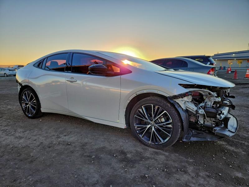 Photo 4 from auction – 2024 TOYOTA PRIUS LE with VIN JTDACAAU2R3031975