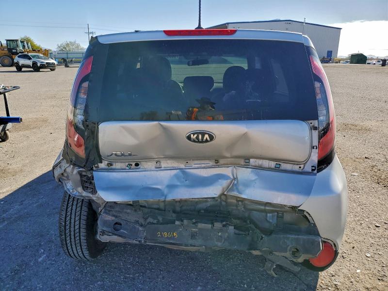 Photo 6 from auction – 2015 KIA SOUL with VIN KNDJN2A23F7799421
