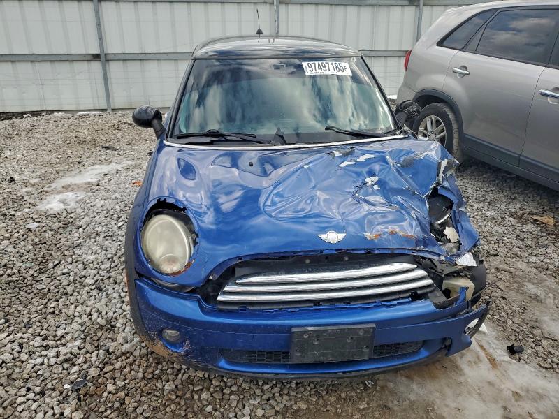 Photo 5 from auction – 2009 MINI COOPER with VIN WMWMF335X9TW73640