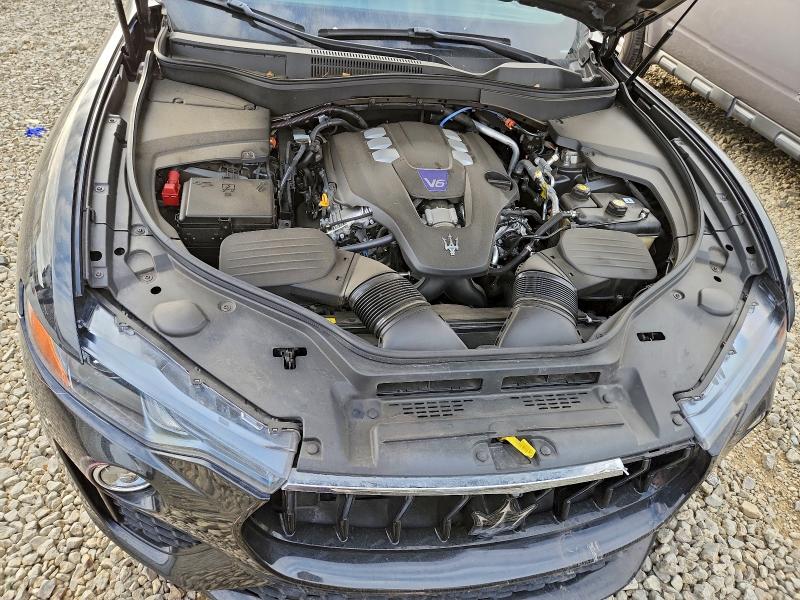 Photo 12 from auction – 2023 MASERATI LEVANTE MO with VIN ZN661YUM7PX419580