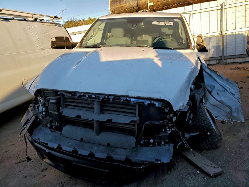 Photo 5 from auction – 2020 RAM 1500 CLASS with VIN 3C6JR6DG9LG210964