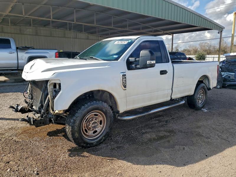 FORD F250 SUPER 2017 with VIN 1FTBF2A64HEF00229 - Photo from auction