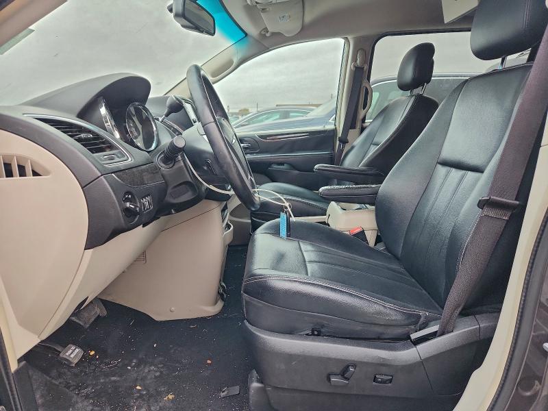 Photo 7 from auction – 2015 CHRYSLER TOWN & COU with VIN 2C4RC1BG3FR742809