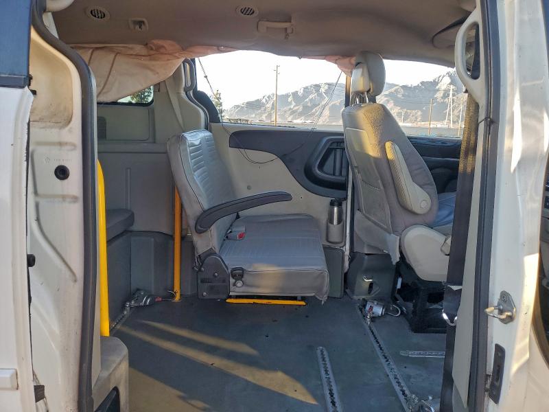 Photo 10 from auction – 2011 DODGE CARAVAN with VIN 2D4RN4DG5BR779009