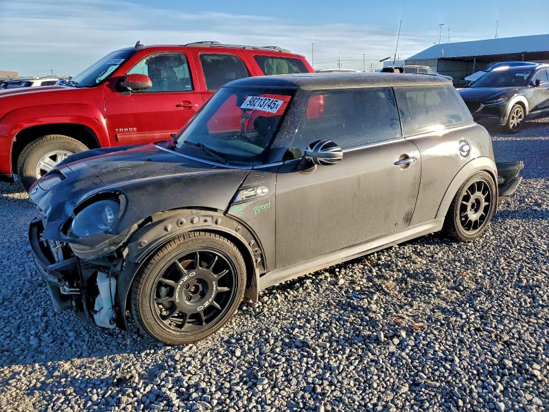MINI COOPER S 2011 with VIN WMWSV3C57BTY22067 - Photo from auction