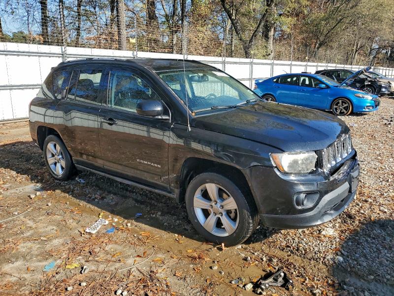 Photo 4 from auction – 2016 JEEP COMPASS LA with VIN 1C4NJCEA4GD648319