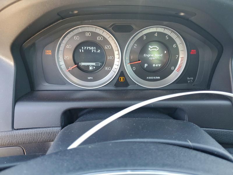 Zdjęcie 9 z aukcji – 2013 VOLVO XC60 3.2 z VIN YV4940DL2D2414520