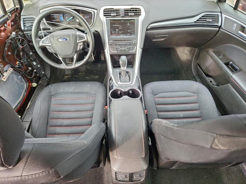 Photo 8 from auction – 2016 FORD FUSION SE with VIN 3FA6P0HD3GR356830