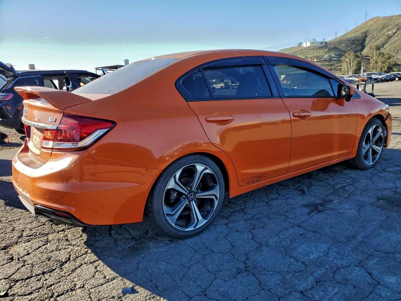 Photo 3 from auction – 2015 HONDA CIVIC SI with VIN 2HGFB6E58FH702021