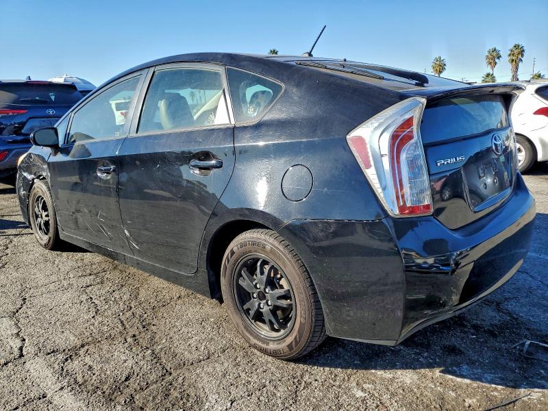 Photo 2 from auction – 2013 TOYOTA PRIUS with VIN JTDKN3DU8D5674396