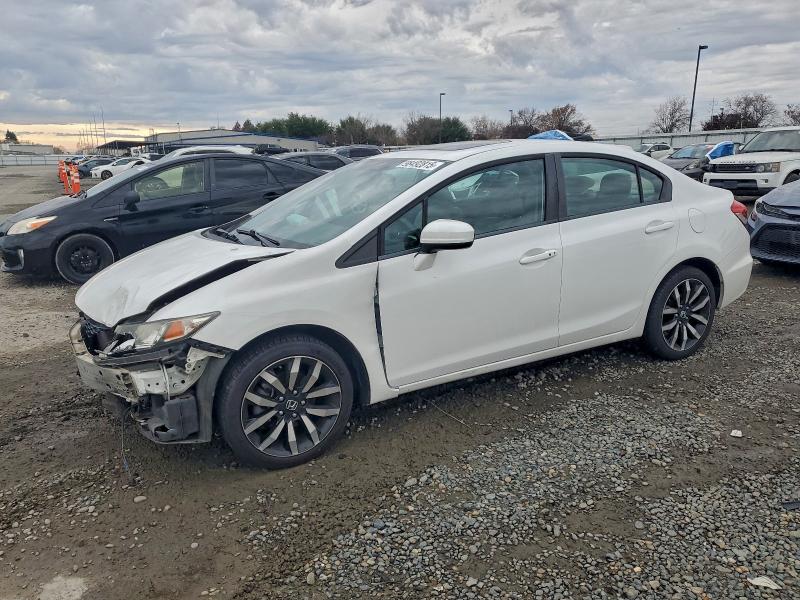 HONDA CIVIC EXL 2015 مع رقم تعريف المركبة 19XFB2F90FE215545 - صورة من المزاد