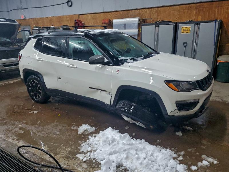 Photo 4 from auction – 2019 JEEP COMPASS TR with VIN 3C4NJDDB4KT713866