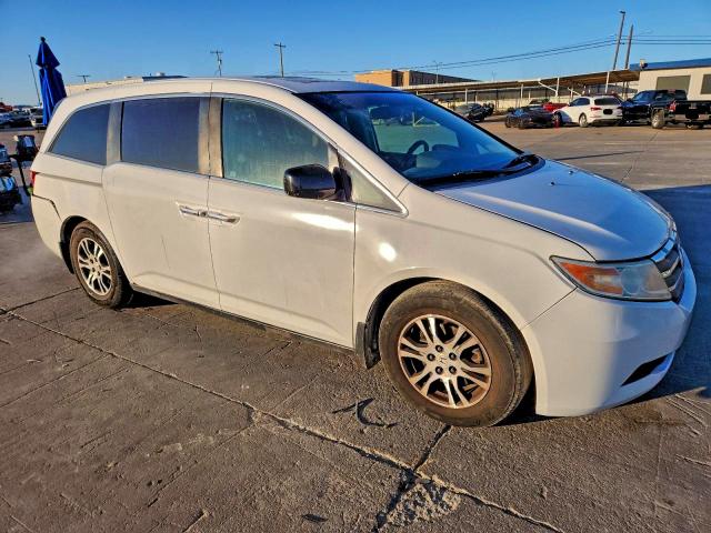 Photo 4 from auction – 2011 HONDA ODYSSEY with VIN 5FNRL5H63BB008215