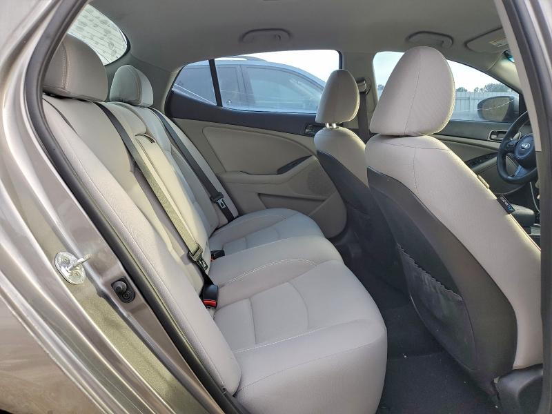 Photo 10 from auction – 2015 KIA OPTIMA LX with VIN 5XXGM4A78FG414902