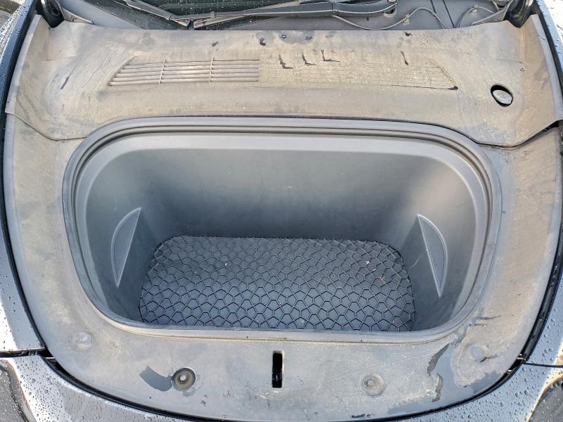 Photo 11 from auction – 2020 TESLA MODEL Y with VIN 5YJYGDEE8LF029231