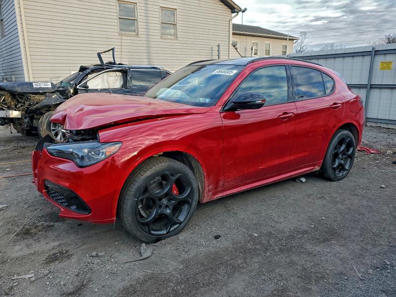 Снимка 1 от търг – 2025 ALFA ROMEO STELVIO TR с VIN ZASPAKBN2S7D96014