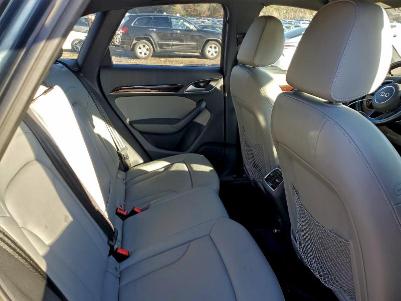 Photo 11 from auction – 2018 AUDI Q3 PREMIUM with VIN WA1JCCFS1JR005687