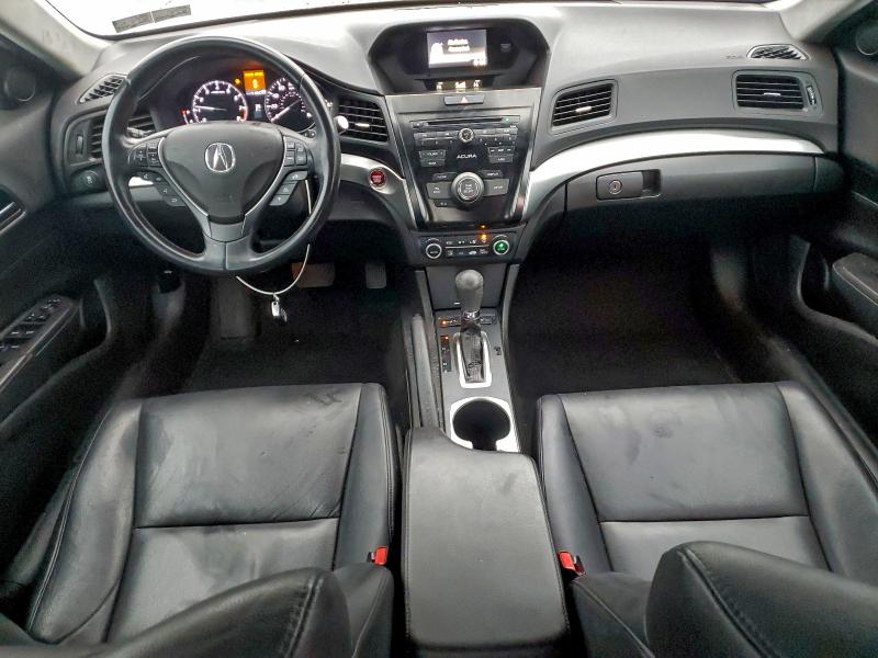 Photo 8 from auction – 2017 ACURA ILX BASE W with VIN 19UDE2F31HA007613