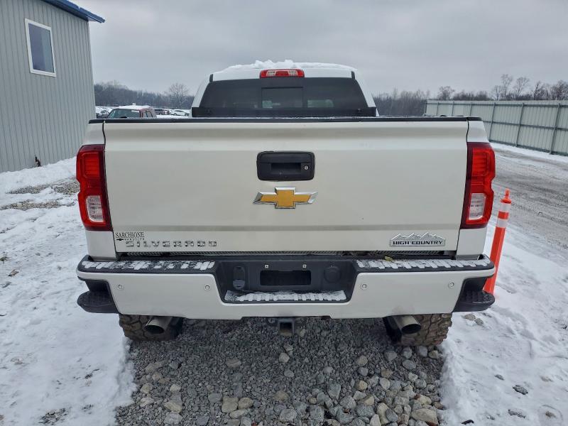 Photo 6 from auction – 2017 CHEVROLET SILVERADO with VIN 3GCUKTEJ9HG249256