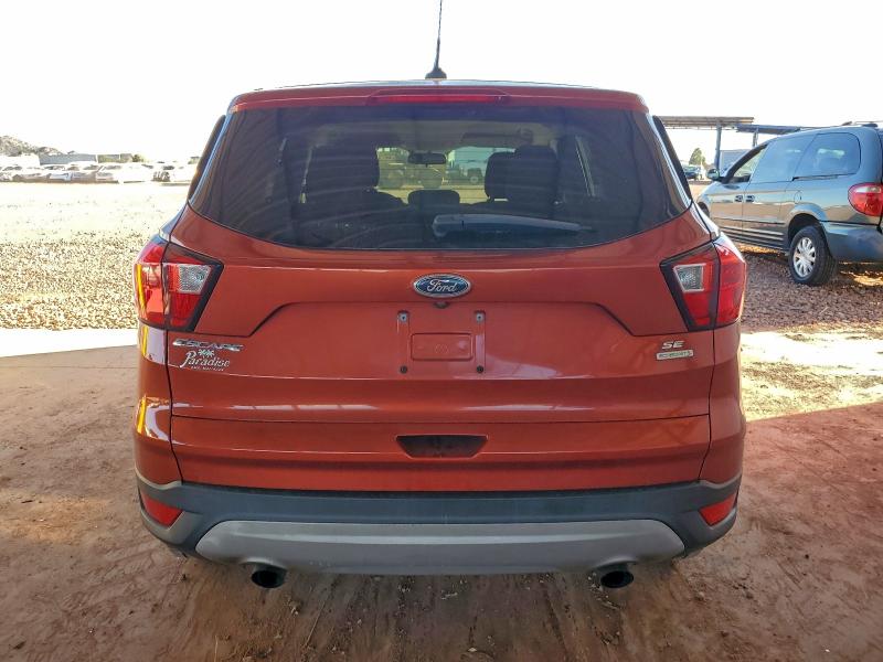 Photo 6 from auction – 2019 FORD ESCAPE SE with VIN 1FMCU0GD5KUB30583