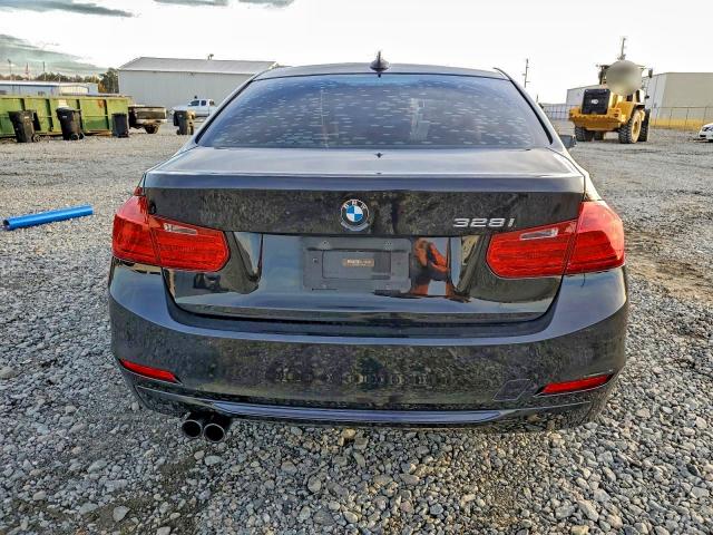 Photo 6 from auction – 2014 BMW 328 I with VIN WBA3A5C54EJ463336
