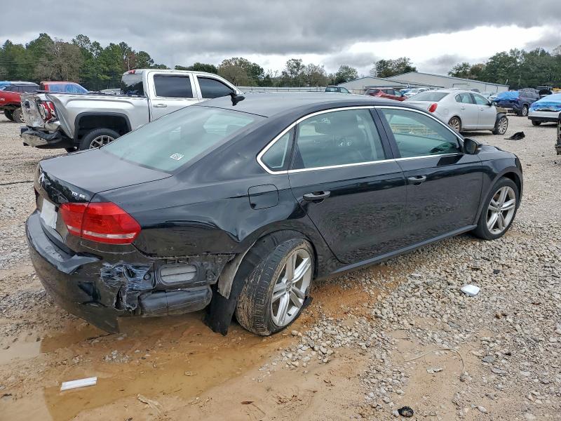 Photo 3 from auction – 2014 VOLKSWAGEN PASSAT SE with VIN 1VWBN7A35EC080099