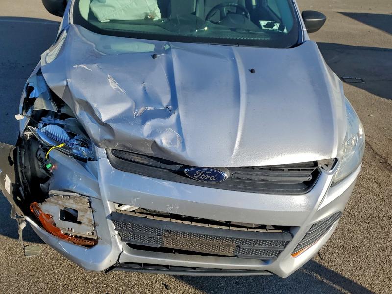 Photo 12 from auction – 2016 FORD ESCAPE S with VIN 1FMCU0F71GUB78410