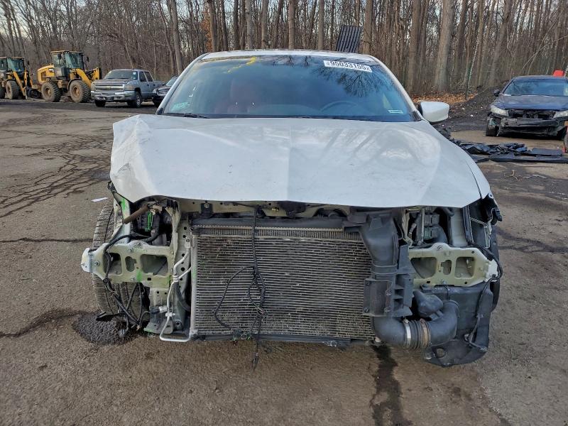 Photo 5 from auction – 2019 ACURA ILX with VIN 19UDE2F81KA008165