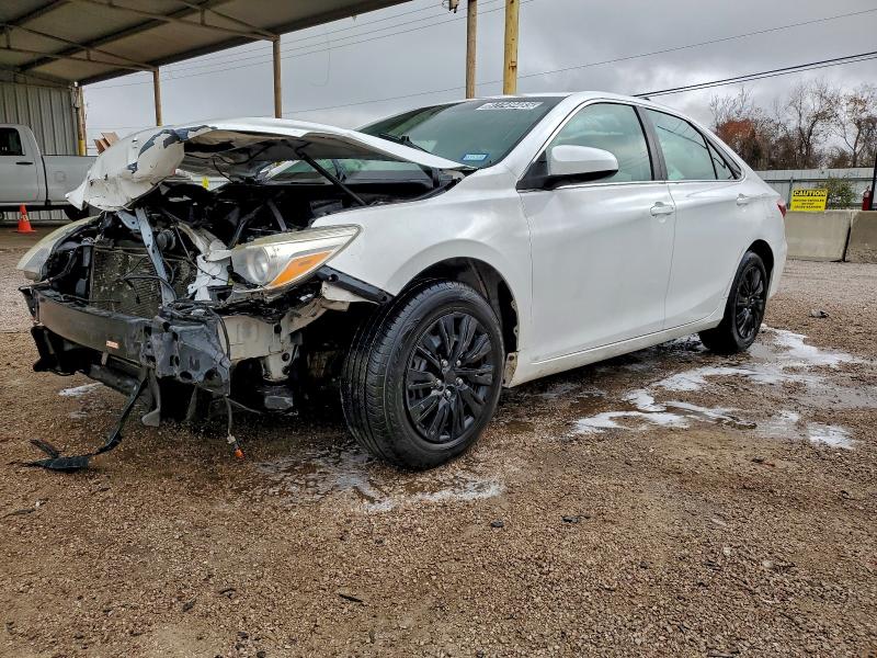 TOYOTA CAMRY LE 2015 with VIN 4T1BF1FK3FU935435 - Photo from auction