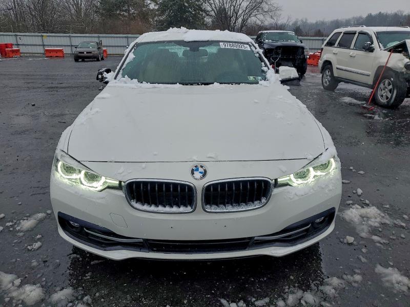 Photo 5 from auction – 2018 BMW 330 XI with VIN WBA8D9C53JEB35299