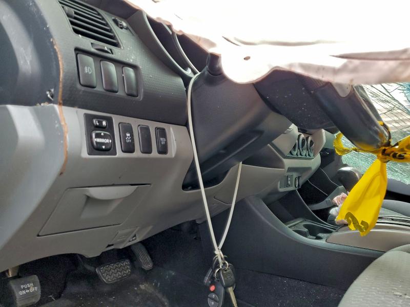 Photo 9 from auction – 2014 TOYOTA TACOMA DOU with VIN 3TMLU4EN5EM159372